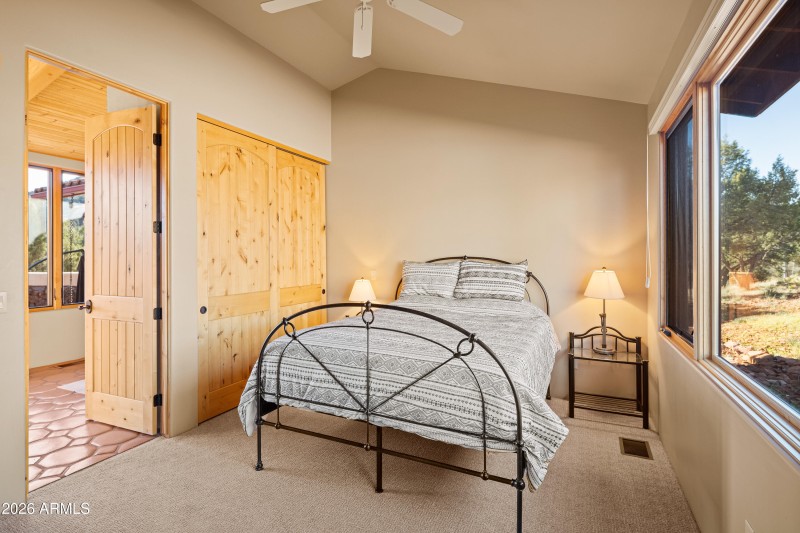 JL_40Arabian-interiors-SideRooms-05