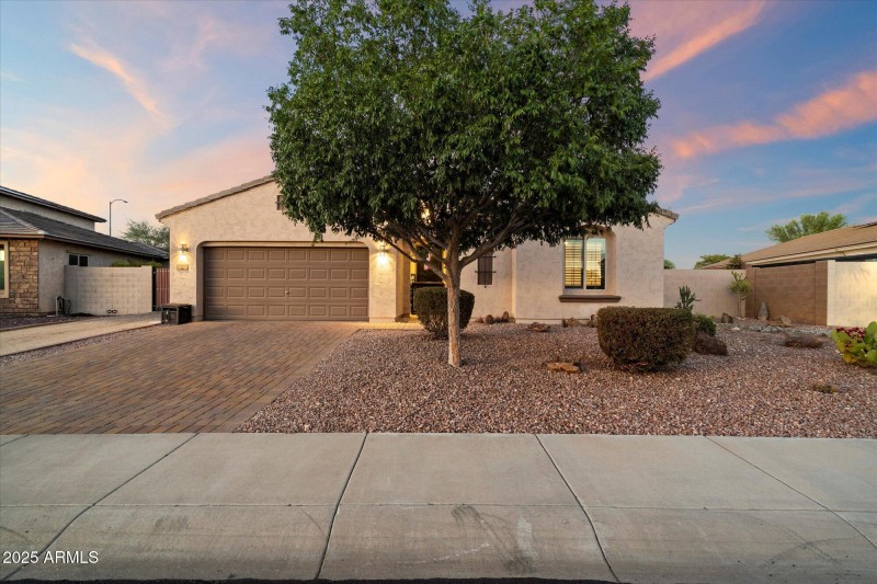 Charming Desert Curb Appeal