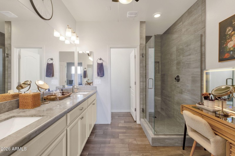 10-web-or-mls-4306-e-erie-st