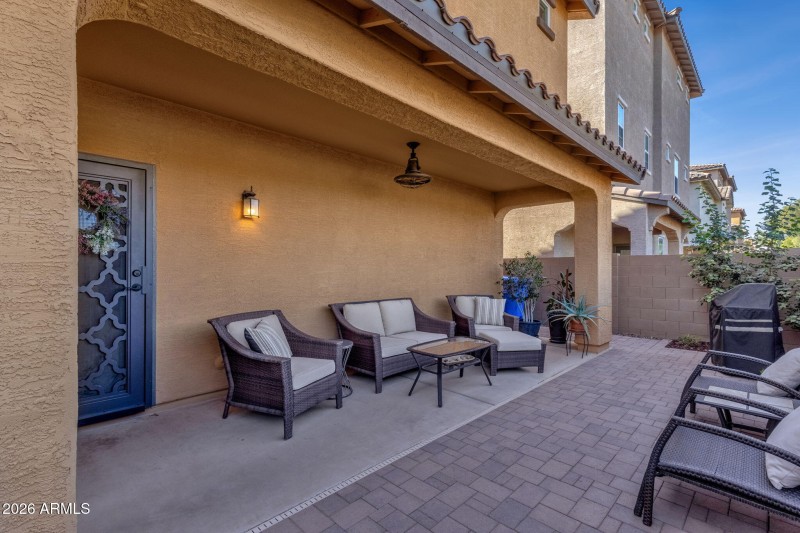 14-web-or-mls-4306-e-erie-st