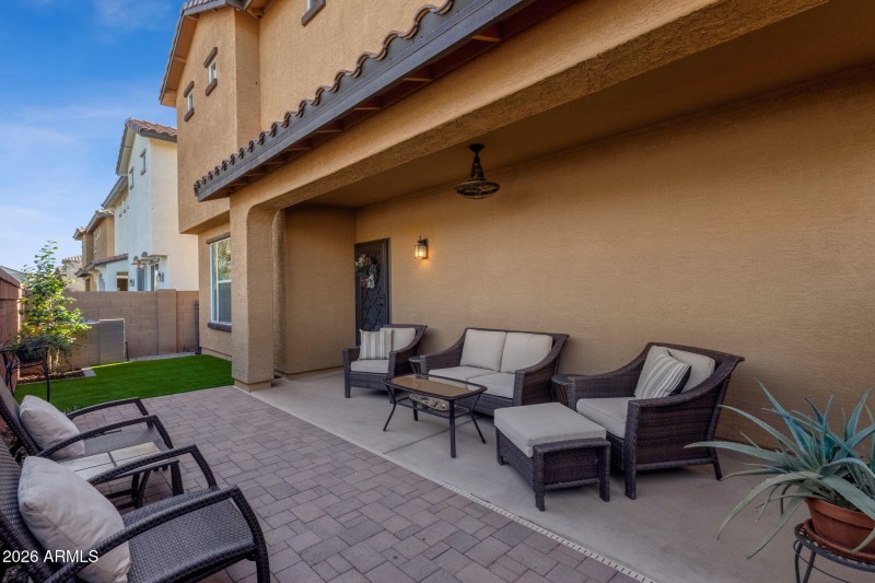 19-web-or-mls-4306-e-erie-st