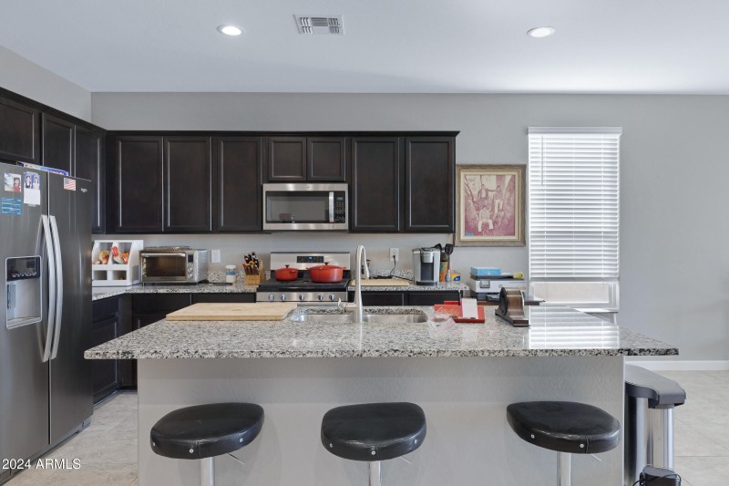 2310 N Comiskey Dr-12