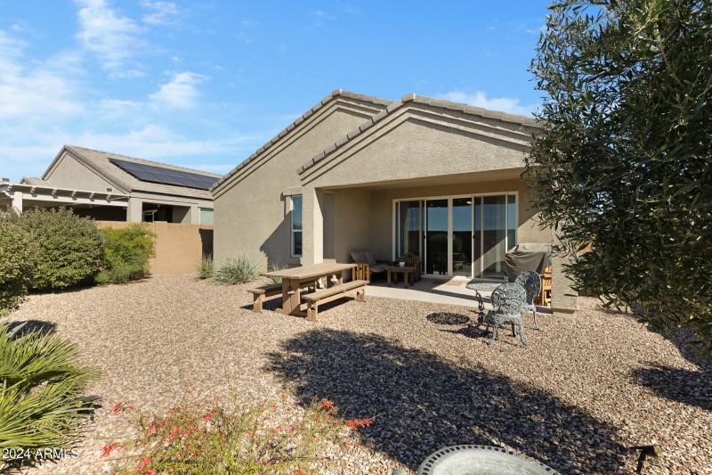 2310 N Comiskey Dr-27