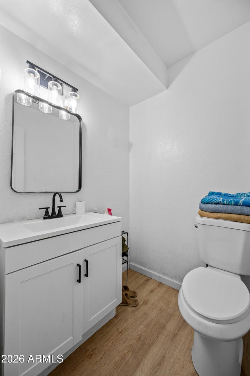 3007 N 81st Ave, Phoenix, AZ 85033-16