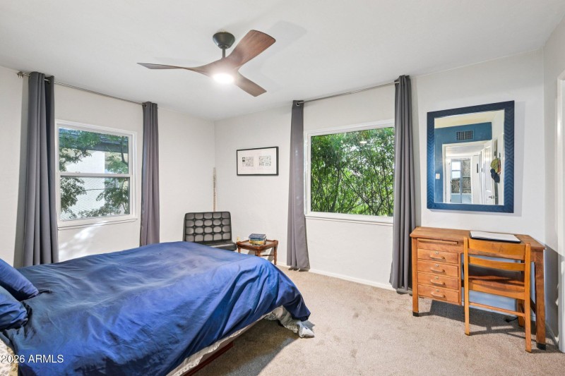 26-web-or-mls-W Clarendon Ave-S2901-026