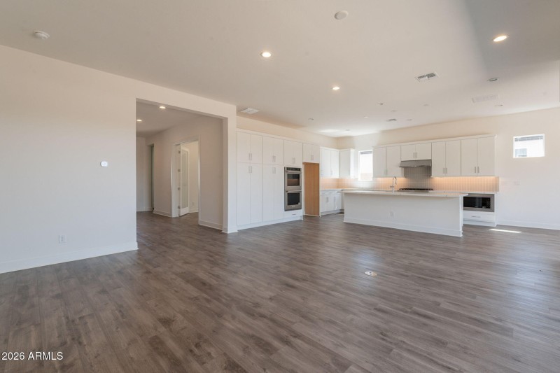 10-web-or-mls-Carlisle-10