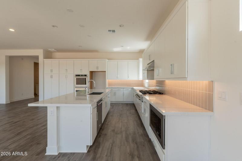 25-web-or-mls-Carlisle-25