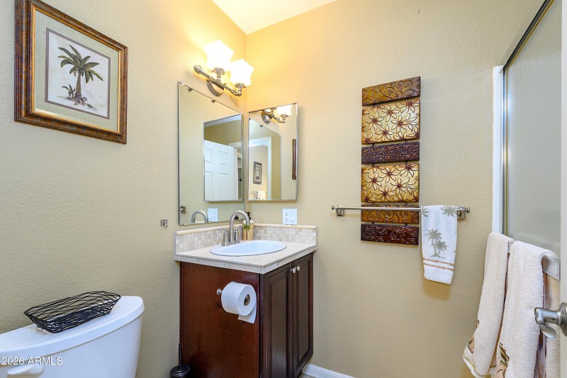 Primary Bath w/Walk-In Shower & Sink