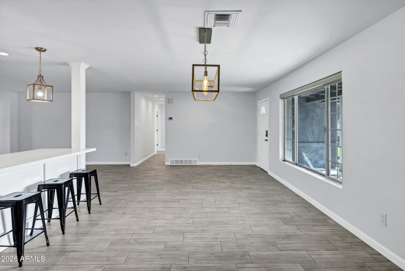 3046 E Glenrosa Ave-9