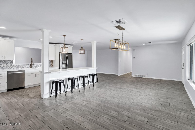 3046 E Glenrosa Ave-8