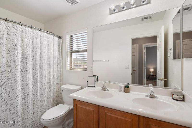 21-web-or-mls-_DSC2008