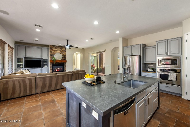 An Amazing Space to Entertain