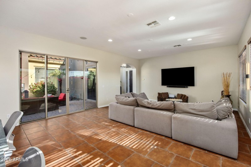 This Space Opens the Courtyard