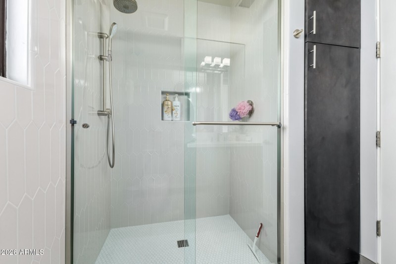 4th bedroom bathroom