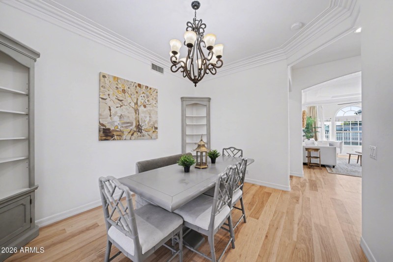 35-web-or-mls-Untitled-35