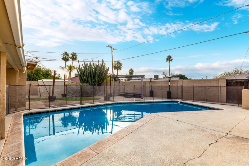 4637 E GRANADA RD, Phoenix, AZ 85008