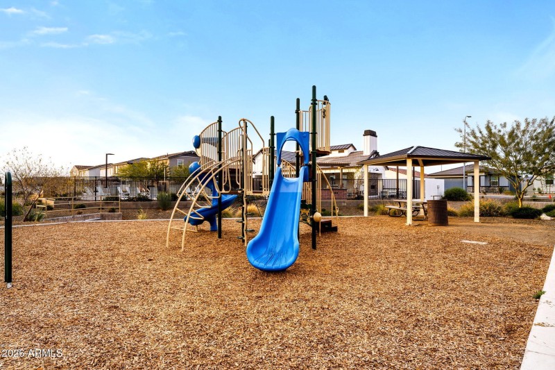 013__2487 E Boulder Ave