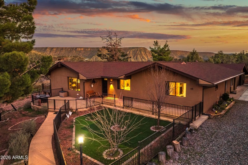 JL_45Arabian-eveningDrone-01