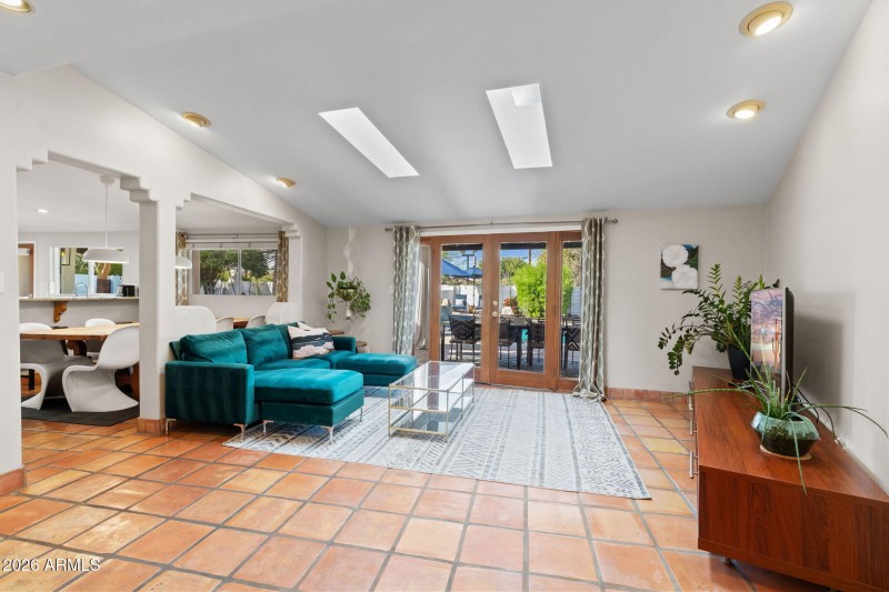 18-web-or-mls-DSC_8018