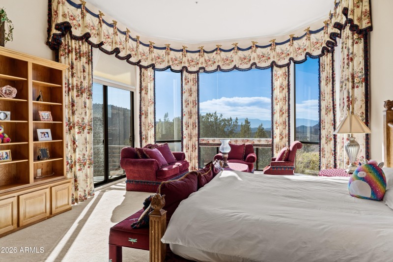 JL_15ScenicPl-interiors-PrimarySuite-02