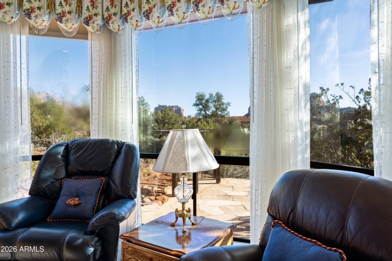 JL_15ScenicPl-interiors-SideRooms-05