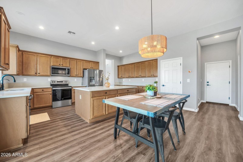 2246 W Clearview Trl-21