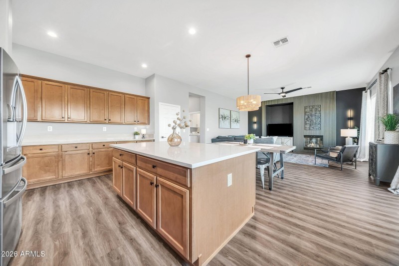 2246 W Clearview Trl-18