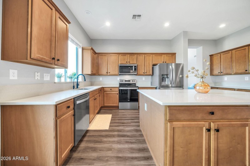 2246 W Clearview Trl-19