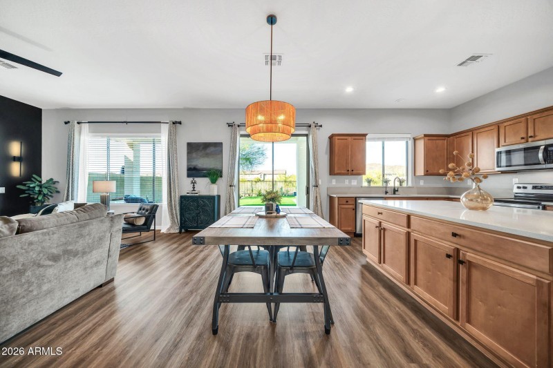 2246 W Clearview Trl-20