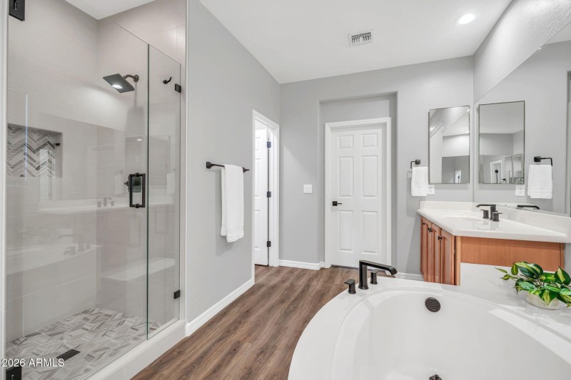 2246 W Clearview Trl-32