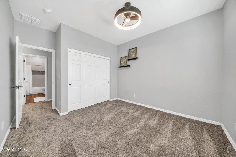 2246 W Clearview Trl-44