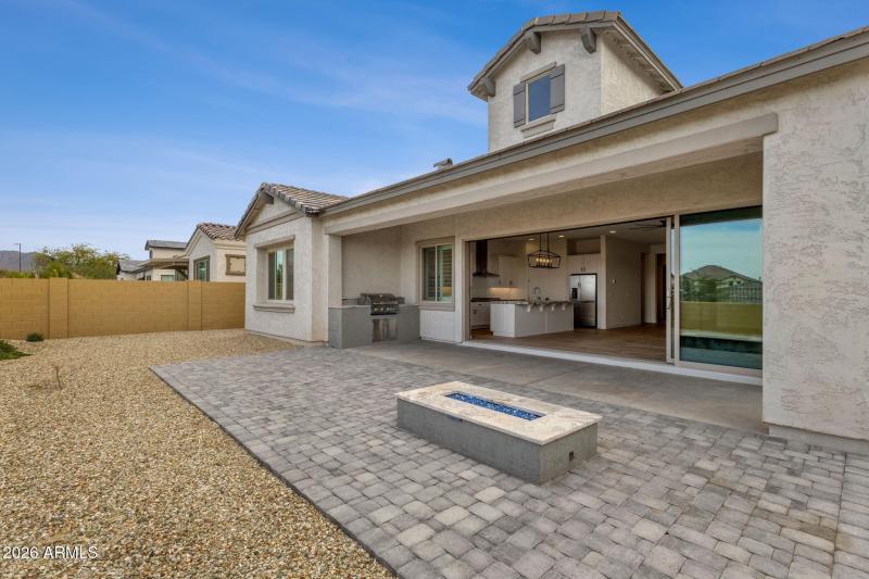 42-web-or-mls-5924-e-redmont-dr