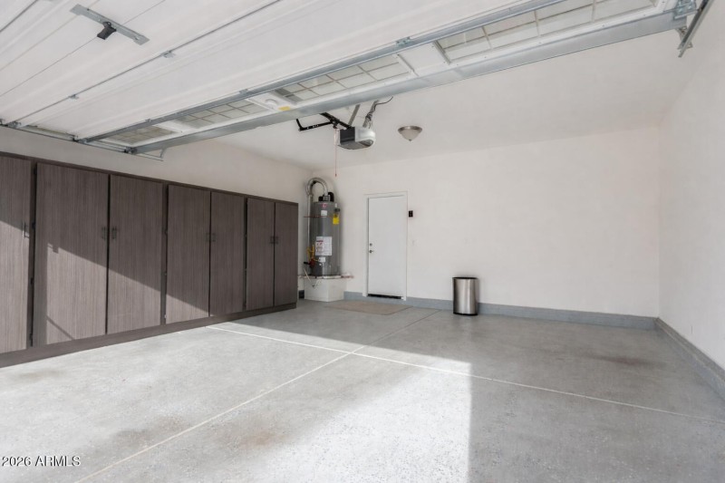 10162 E THEOREM DR, Mesa - Garage