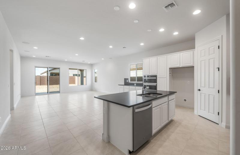 Kitchen/Cafe/Gathering Room