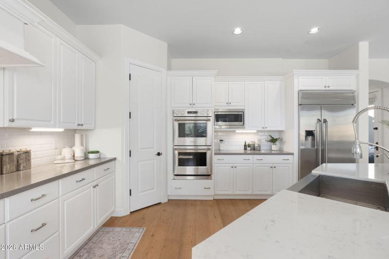 14-web-or-mls-DSC02428 copy