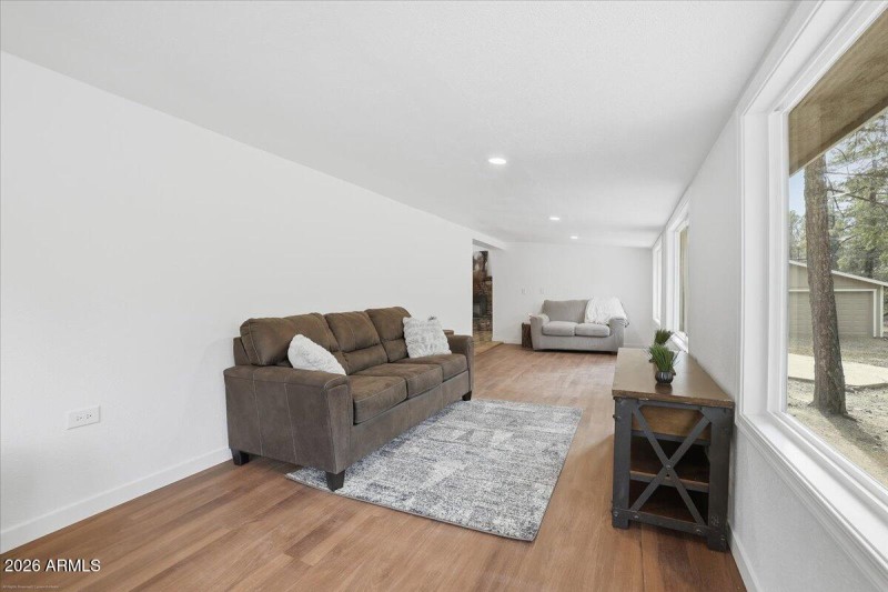 10-Living Room
