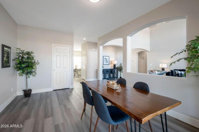 30-web-or-mls-Qp-9542