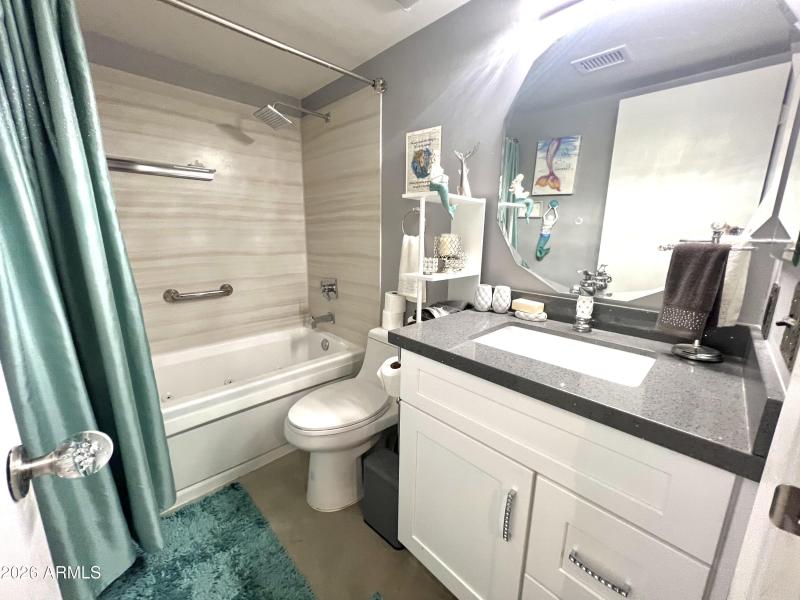 Guest Bathroom w/ Jetted Tub!