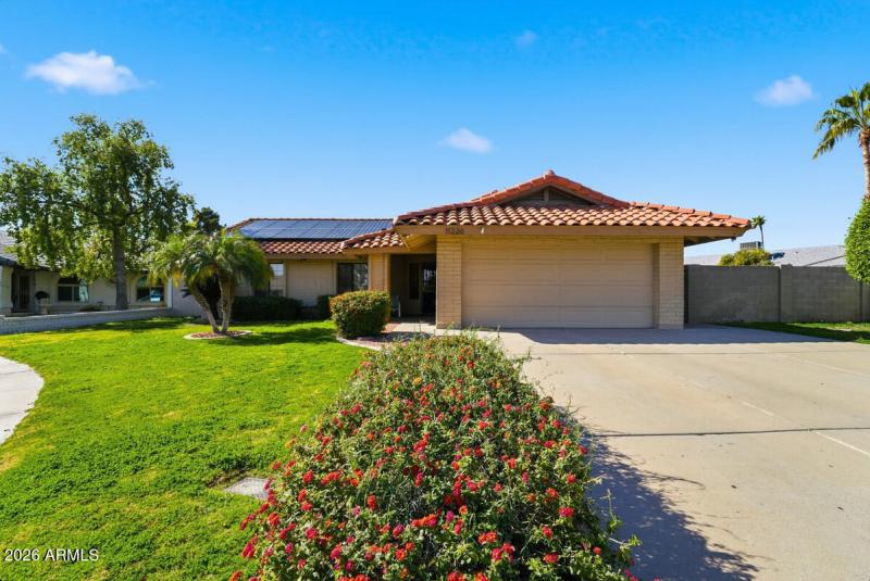 11226 N 60th Ct-01