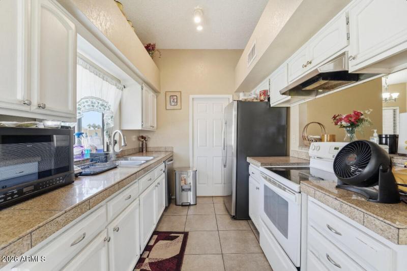 11226 N 60th Ct-12