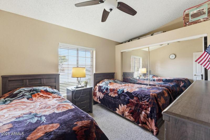 11226 N 60th Ct-17