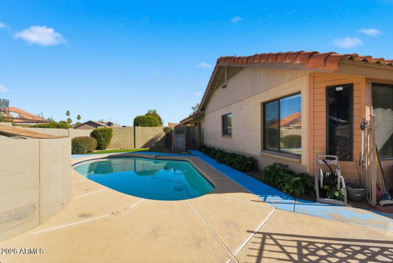 11226 N 60th Ct-28