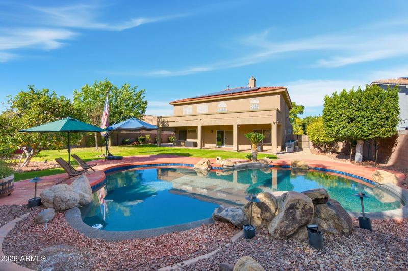 31-LAGOON STYLE POOL