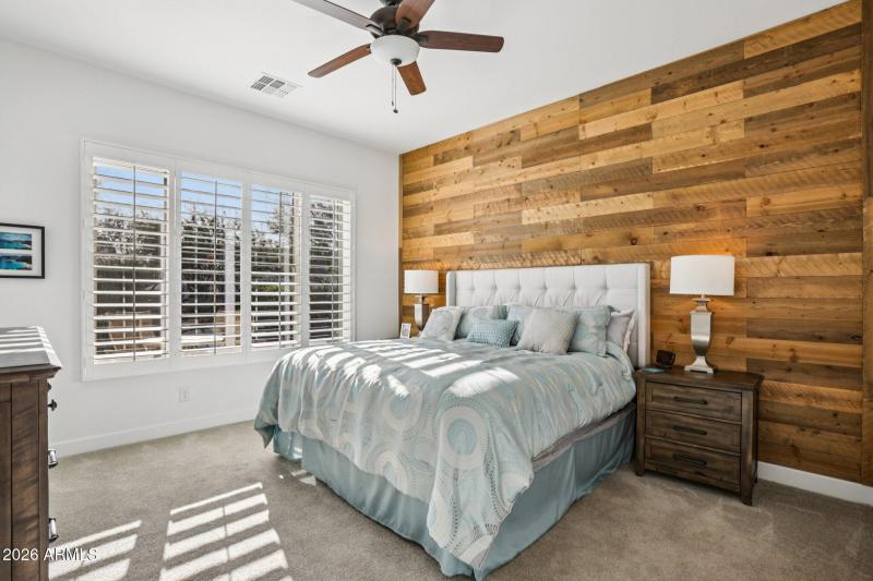 23-web-or-mls-W Cambridge Ave-S3001-023