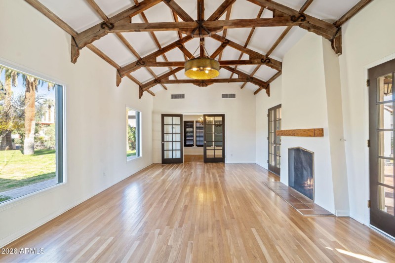 6-web-or-mls-DSC_2006