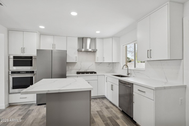 Updated Kitchen Finishes