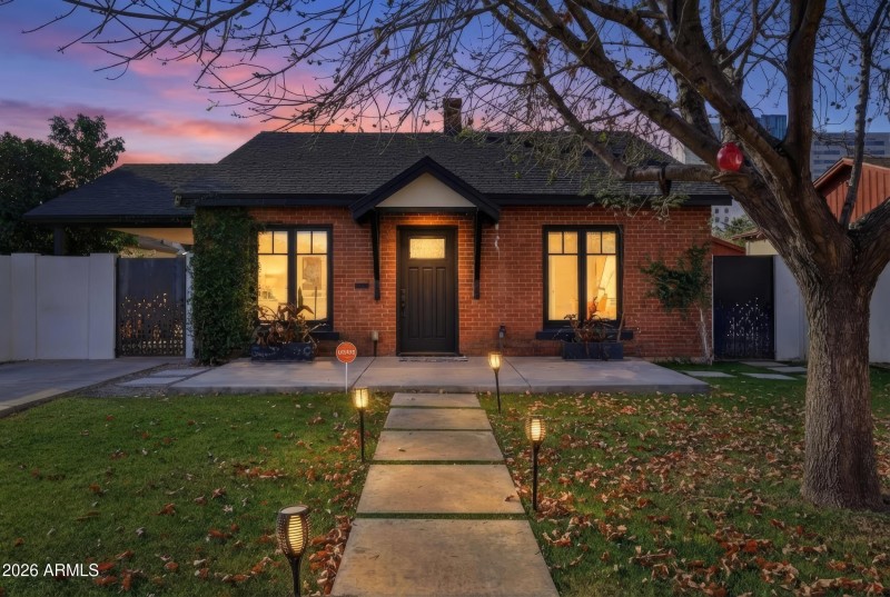 1_img_6218_twilight_7a58fe55-7eff-47b8-9