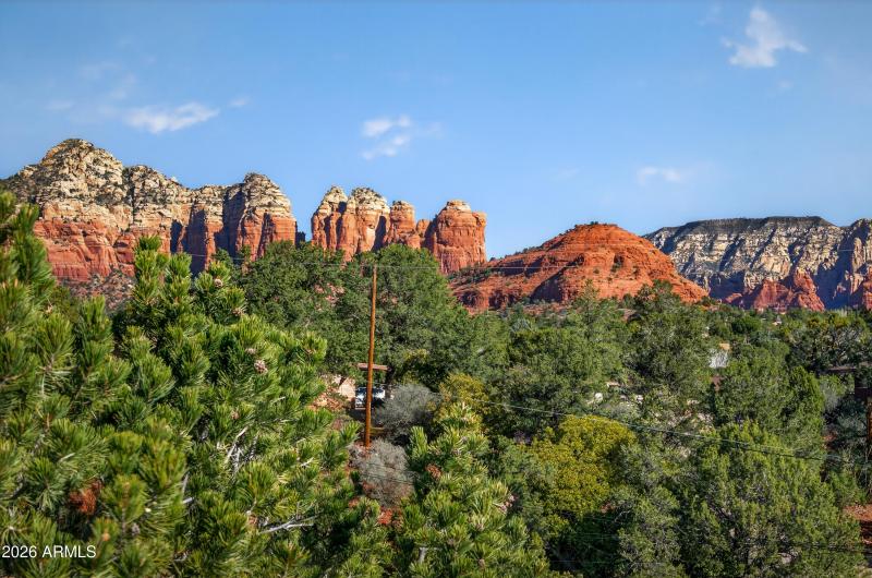 275 Goodrow Ln Sedona AZ-37