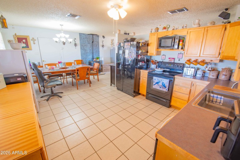 425 Cedar St-0243