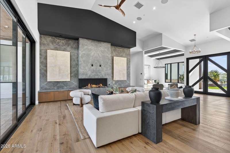 13-web-or-mls-04- E Charter Oak Rd (1)